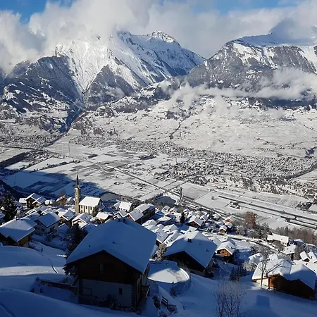 Near Ski-lift Veysonnaz