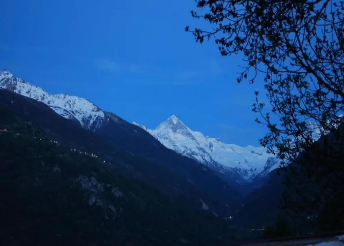 Near Ski-lift 아파트