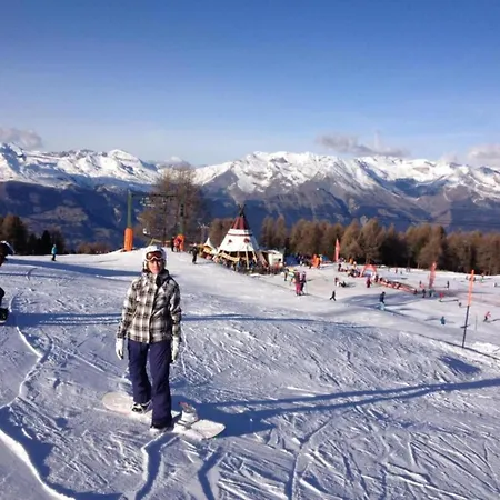 Near Ski-lift * 维松纳